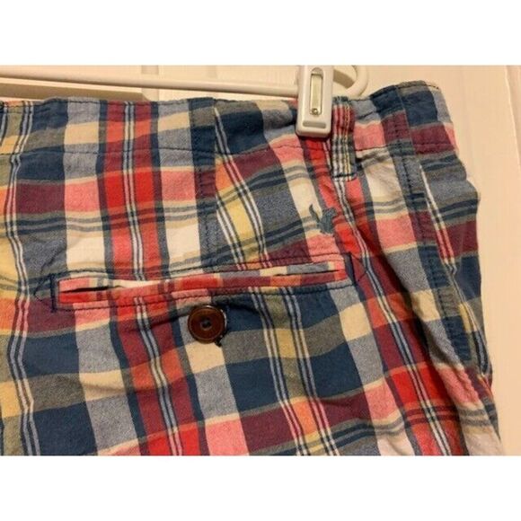 AMERICAN EAGLE OUTFITTERS CLASSIC SIZE 32 PLAID SHORTS - Picture 2 of 4